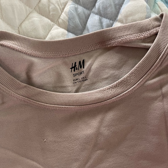 Fitted long sleeve workout top - Picture 2 of 3